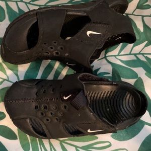 Nike sandals for toddler and slippers